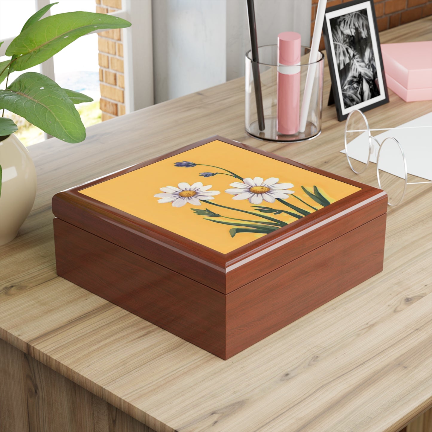 Spring Daisies Jewelry Box