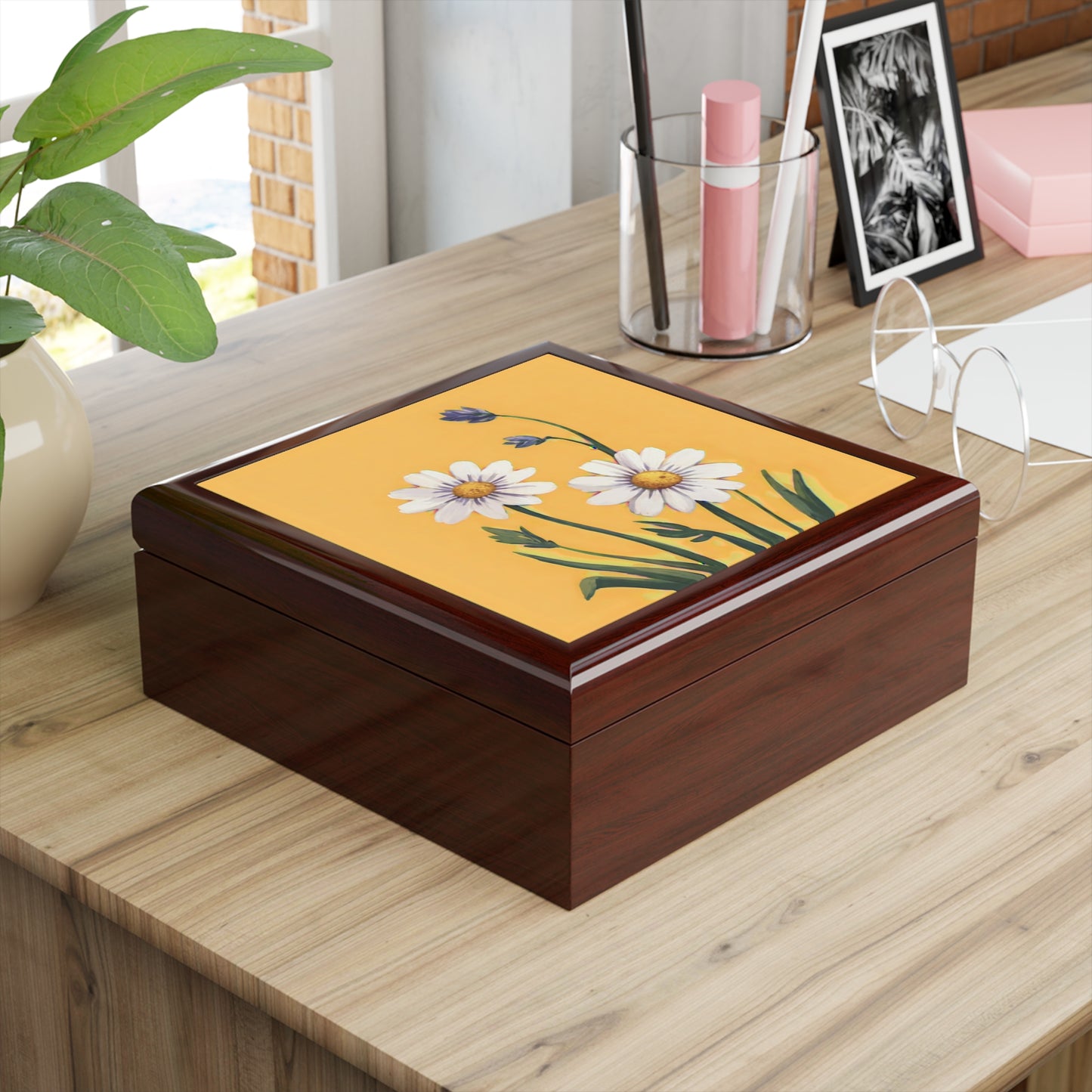 Spring Daisies Jewelry Box