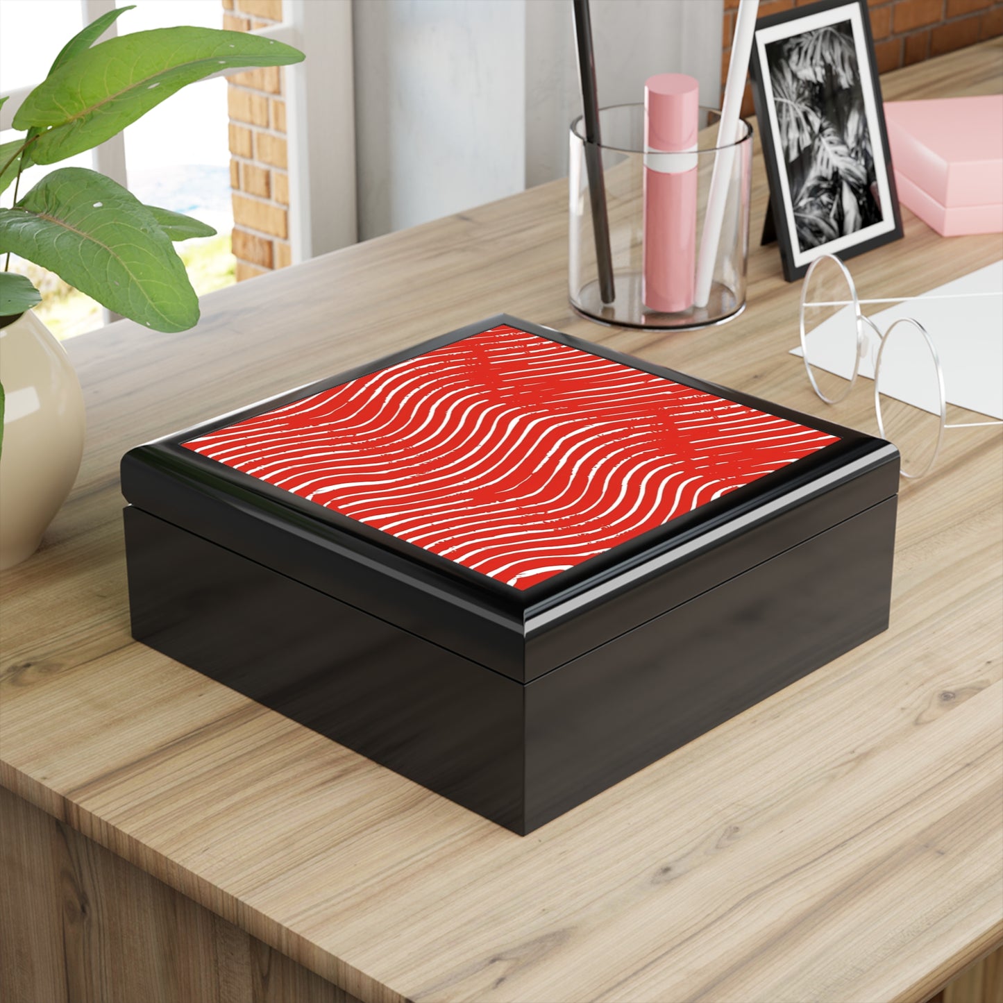 Scarlet Tide Jewelry Box