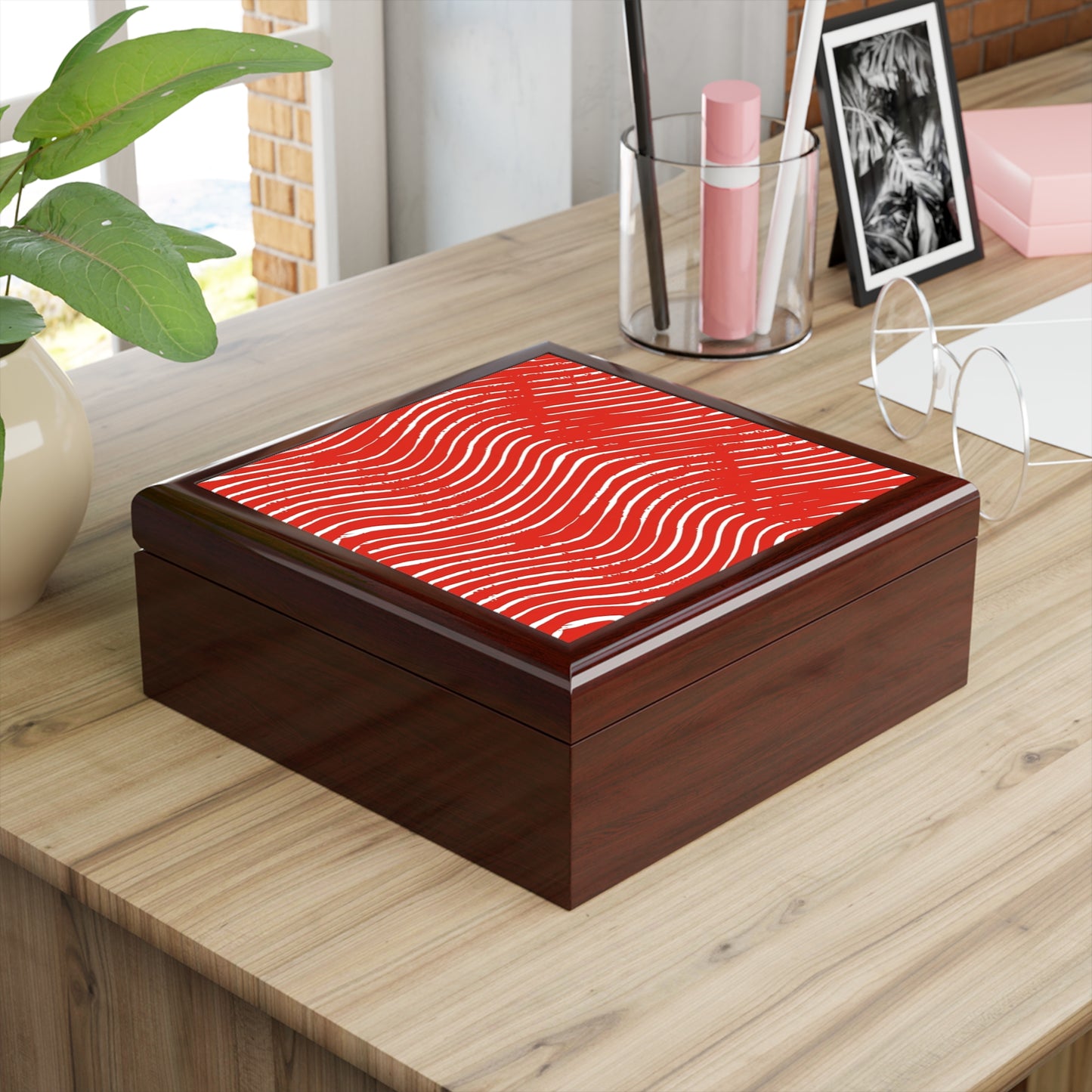 Scarlet Tide Jewelry Box
